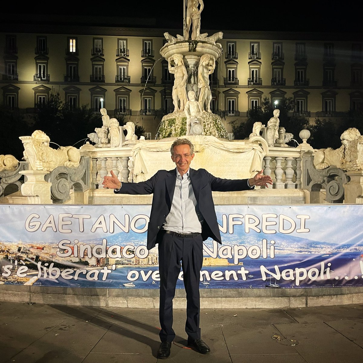 GRAZIE NAPOLI. 

Ricominciamo da qui per guardare avanti. 

#ManfrediSindaco