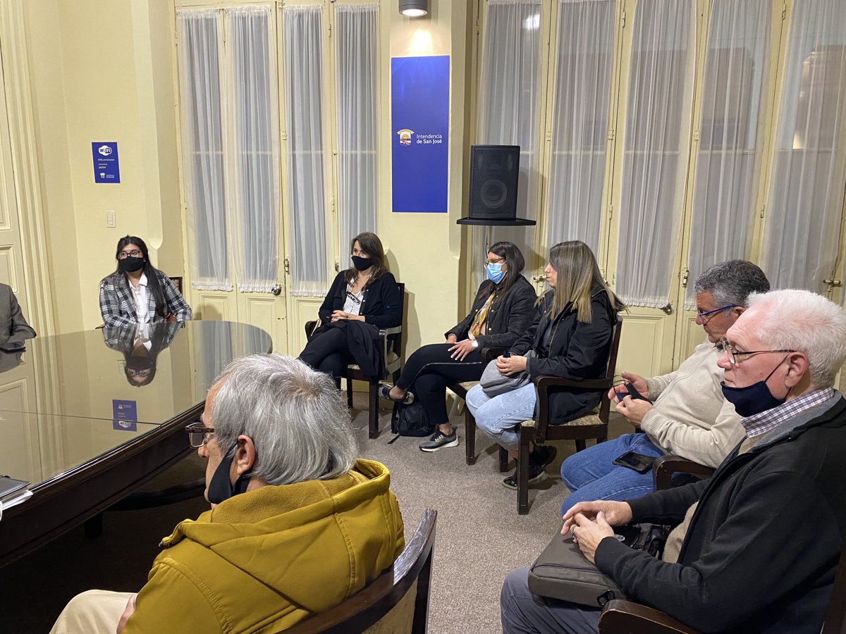 sebaft's tweet photo. En reunión de bancada de los lunes; con los compañeros y autoridades de la Junta Departamental de San José. https://t.co/5g9lCpZiZS