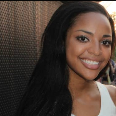 InVueDigital's tweet image. We&apos;d like to give a big warm welcome to our newest Account Executive, Kascydi! 🎉 At InVue, Kascydi applies her skills in project management and strategy to make sure expectations are met for our clients.