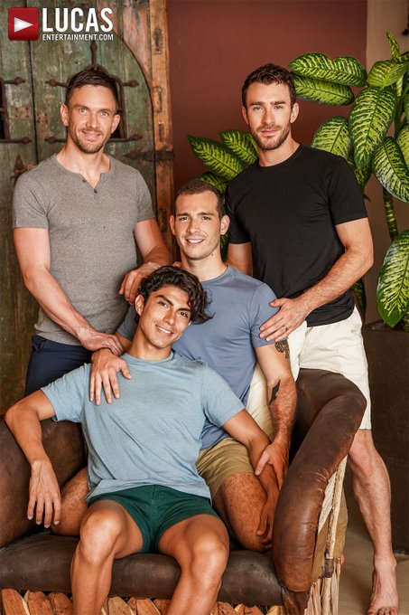 1 pic. Before (happy family) after (destroying the ass of one of the brothers) Antes (familia feliz)<a href="/tag/rt"class="tags"><span>#rt</span></a>