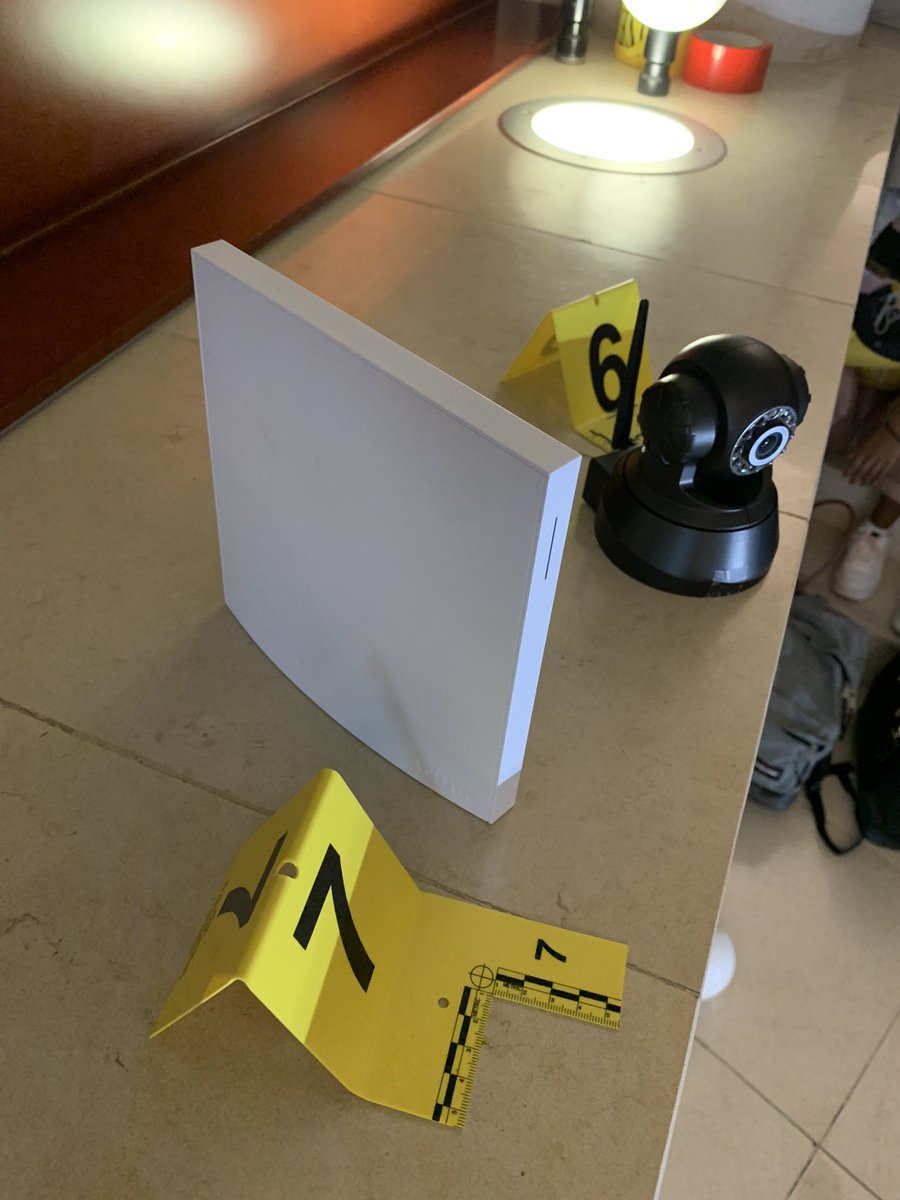 #nuitdudroit  au #tribunal de #Pontoise <a href="/ProcPontoise/">Procureur Pontoise</a> 
3ème étape : l’#enquêteur  exploite les #indices mis en valeur par les #experts de l’#IRCGN y compris les objets #connectés
À l’heure numérique, les données  #datas apportent des éléments probants