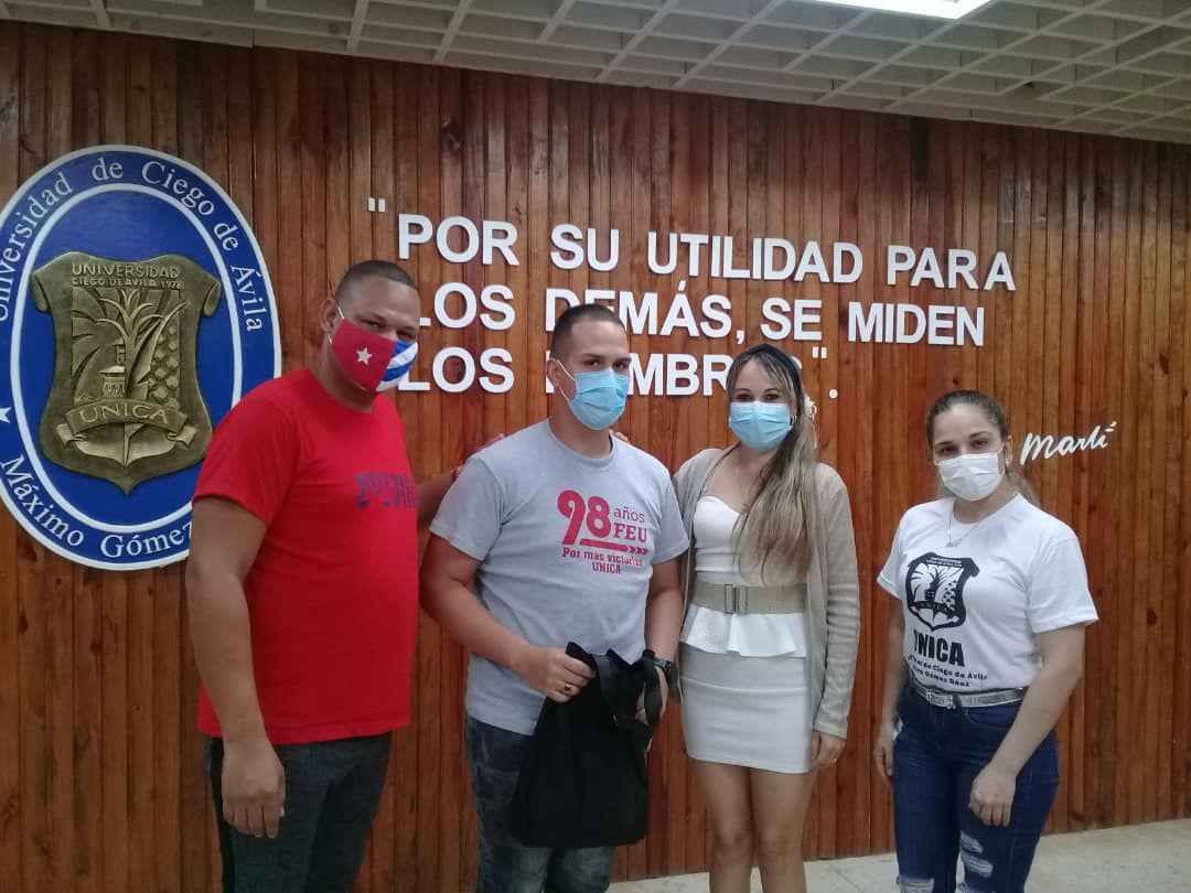 A propósito del Consejo Extraordinario de la FEU se reconoce a Ernesto Javier de 2do año de Derecho, quien recibió la condición de Vanguardia Nacional en la esfera de Impacto Social.