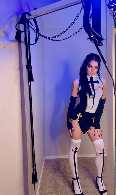 Sinners have more fun 🖤😈 https://t.co/XLLaIvrh66