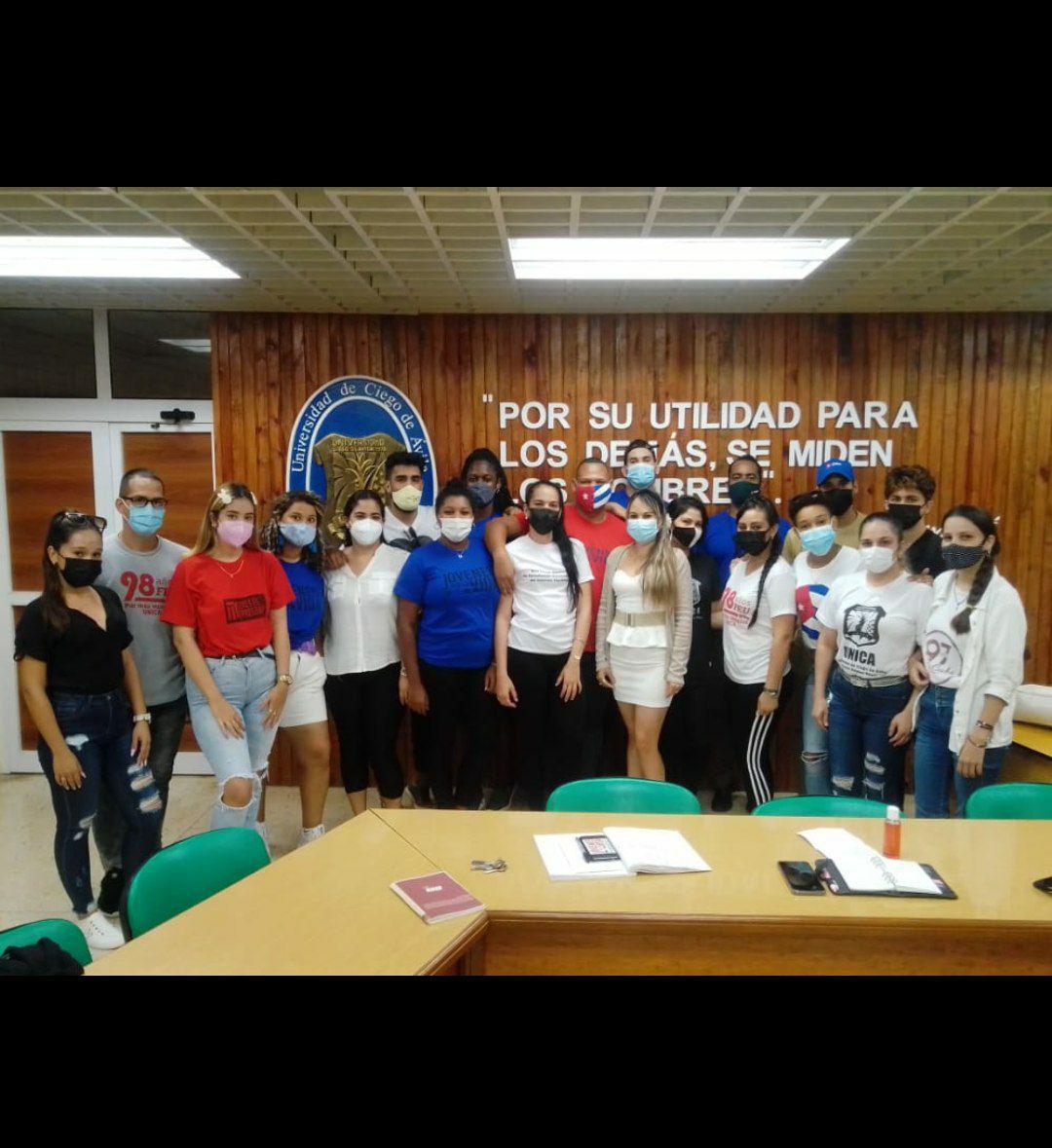 <a href="/FctGallardo/">@gallardo-UNICA</a> <a href="/jsaborido50/">José Ramón Saborido Loidi.</a> <a href="/YoelkisH/">Yoelkis Hernández Victor</a> <a href="/CubaMES/">MES</a> <a href="/AAB_Cuba/">Alicia Alonso Becerra</a> <a href="/SandoLopetey/">Dr.C Juan Miguel Sandó Lopetey</a> @vladycard_UNICA <a href="/yeneyd2/">Yeneyd González Rodríguez</a> <a href="/Marcosem1967/">Marcos Edel Martinez-Montero #Cuba 🇨🇺</a> <a href="/CadexOruam/">Oruam Cadex Marichal Guevara</a> <a href="/RamosElme/">Elme Carballo Ramos</a> <a href="/Rodolfo61454161/">Rodolfo Rodriguez Llerena</a> <a href="/yankier17/">yankier</a> <a href="/YanaiFernandez/">Yanai Fernández Rigondeaux</a> <a href="/r_zequeira/">Luis R. Zequeira Rivero</a> @WalterBG_uci <a href="/correa_daily/">Daily Correa Delgado</a>