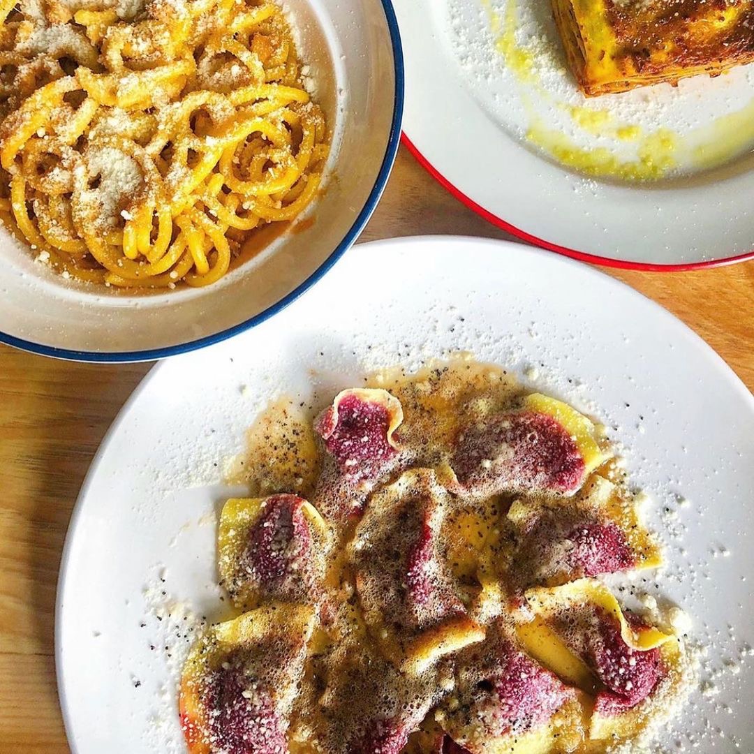 DTSantaMonica's tweet photo. Congrats to our friends Colapasta &amp; TŪMBI for earning the highly coveted Bib Gourmand designation from @michelinguide, which signifies a restaurant delivering a high quality dining experience at a reasonable price.

#DTsantamonica #SantaMonica #michelineguide https://t.co/qCnprH31lk