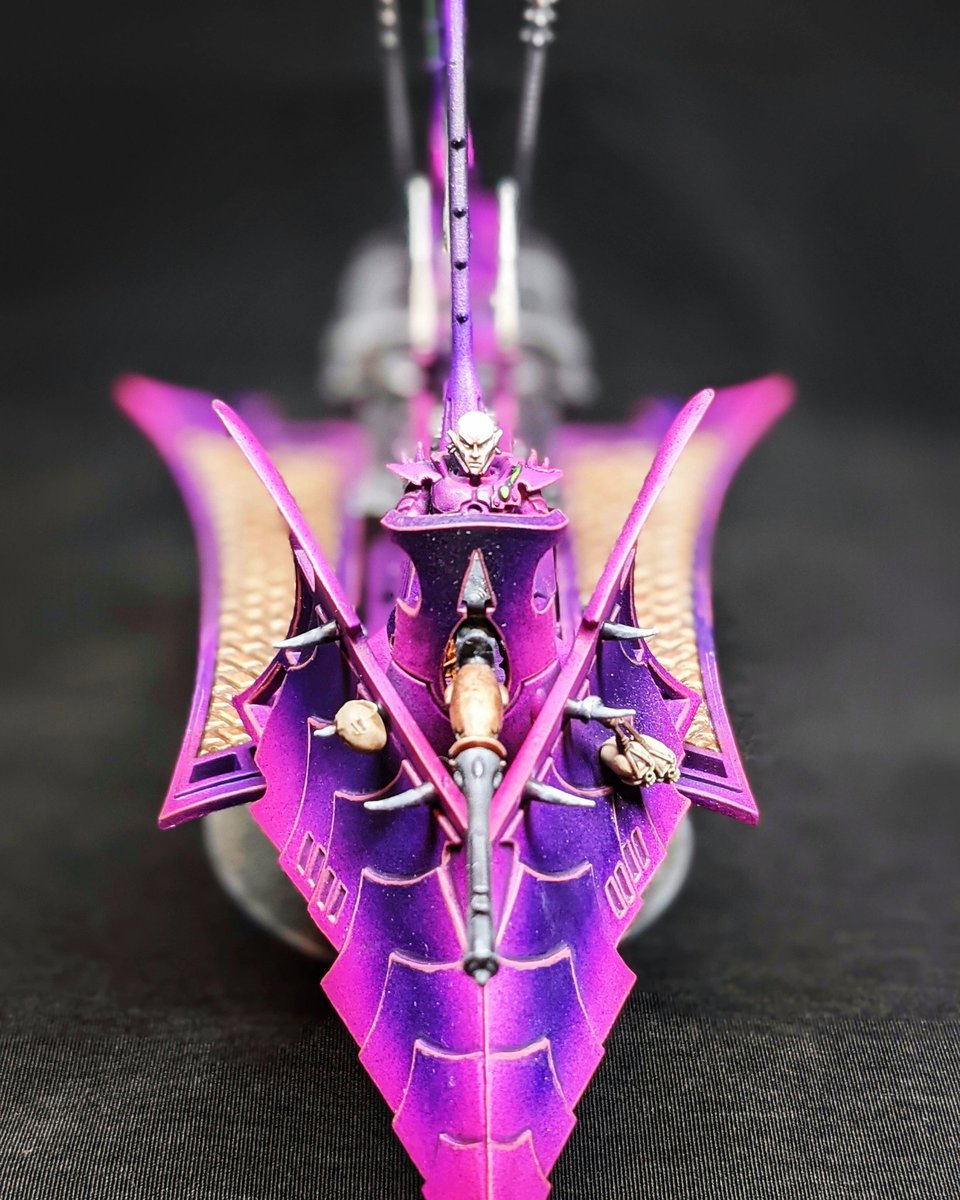 RobbaFett's tweet photo. My converted old school #drukhariraider to fit in with the new ones for my Kabal of the Purple Reign.
#drukhari
#darkeldar #aeldari #eldar #warhammer40k #warhammer40000 #warhammercommunity #warhammer #paintingwarhammer
#kabalofthepurplereign #kabalite #kabal https://t.co/93NOVNQHFA