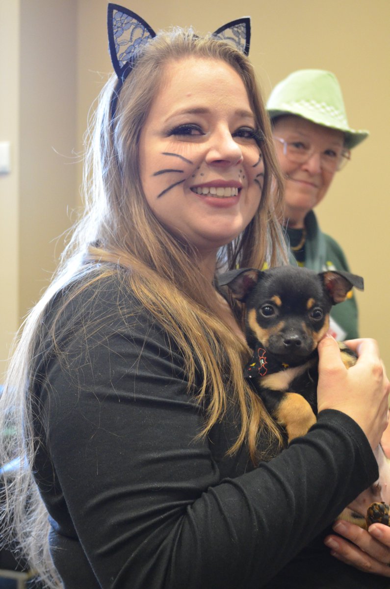 WHSHumane's tweet photo. Join us for an amazing celebration of pets and the people that love them in Salem! We'll have a live party and an online auction. See all the details here: https://t.co/f05fp31Srw #whattodoinsalem https://t.co/9f3C4pjFI2
