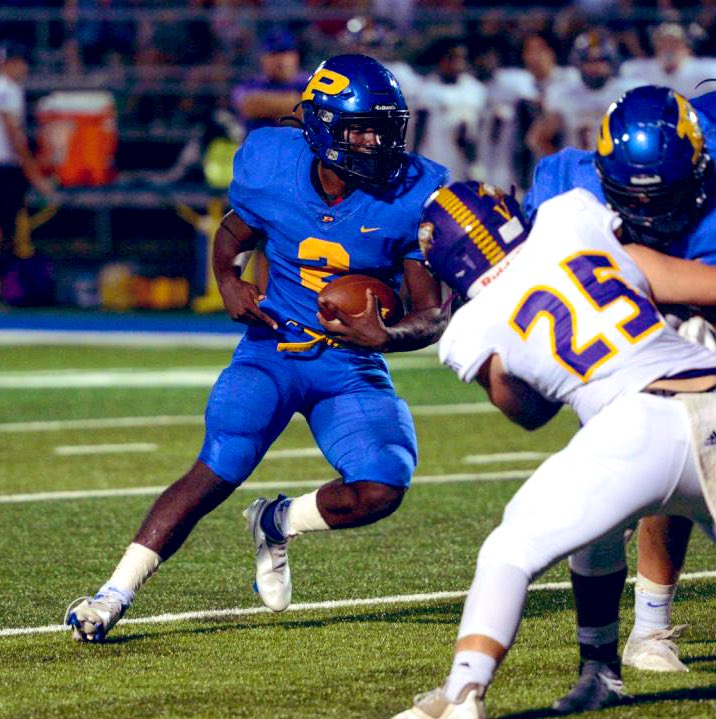 Coach_JWheeler's tweet photo. Congrats to @jaydonbrooks5 who broke 4000 Career Rushing Yards after his 212 Yd performance this past week!  Through 24 games he has averaged 174 YPG.  He’s also rushed for 100+ in 21/24 in his career.  #GoDawgs🦴 #RunIt #StayHumble #StayHungry https://t.co/K4F2allwgI