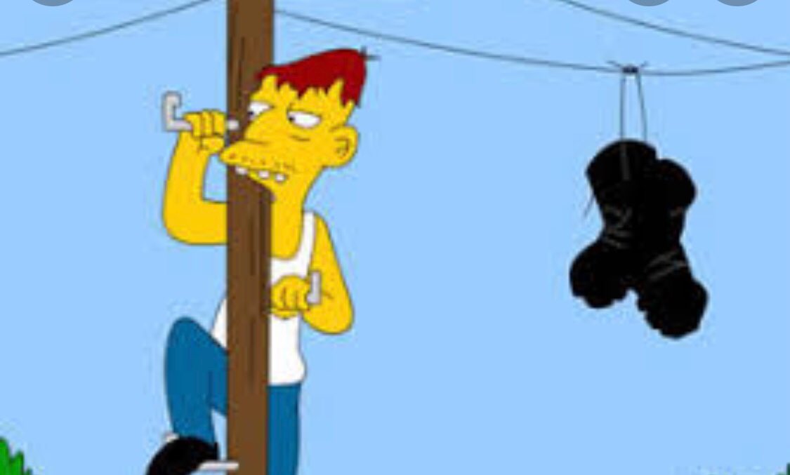 taltalivan's tweet photo. La gente de Telegram viendo cómo empiezan a llegar en masa un montón de WhatsApp desorientados y confundidos. https://t.co/YhoAcCVR63
