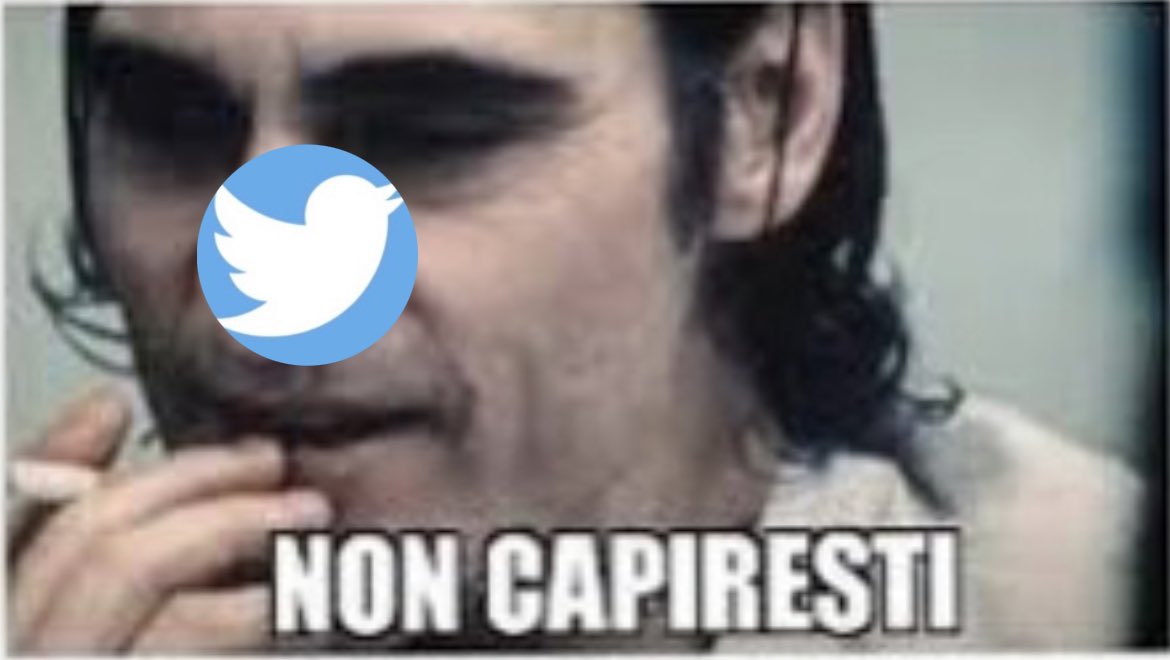 Moglie e figlia: ma che fai con quel telefono che è tutto down 

Io:

#instagramdown #whatsappdown