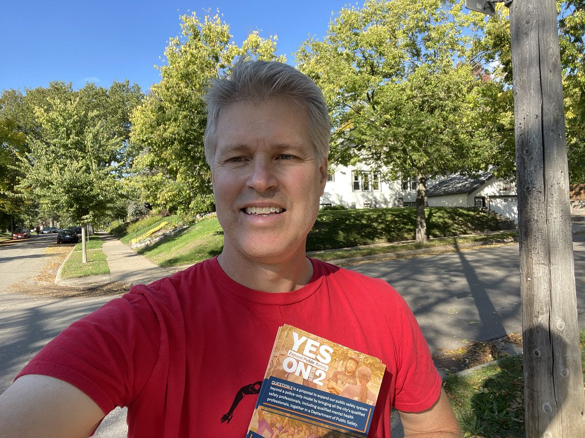 Great day with @Yes4Minneapolis talking to my Kingfield neighbors about the changes we need for a city that is safe for all, no matter our race or neighborhood. #YesOn2 

We can do this Mpls! Sign up ⬇️⬇️

mobilize.us/yes4minneapoli…