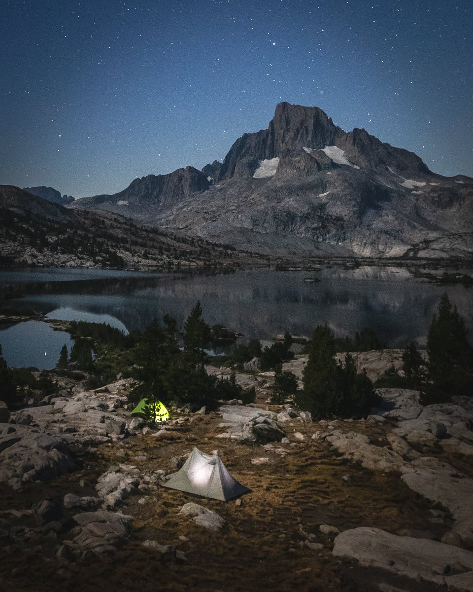 SmellyRandy's tweet photo. Hi Twitter, posting these photos here from my thru-hike of the John Muir Trail since Instagram is down during my lunch break. Am I doing this right? @OutdoorDetour #Photography #AstroPhotography #MilkyWay #NightPhotography #NightPhotos https://t.co/5rCq9ug8hZ
