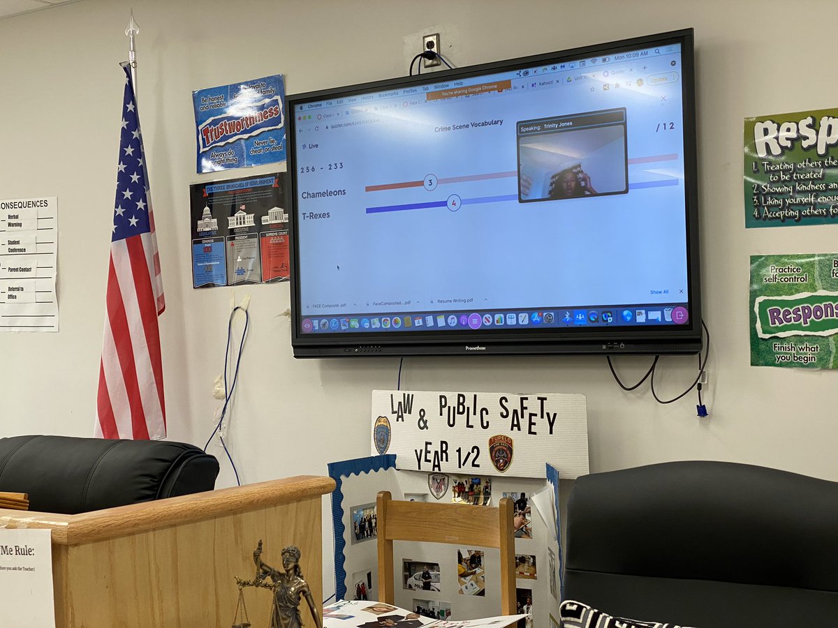 CareerTech_TPSD's tweet image. Law & Public Safety II students review crime scene vocabulary using Quizlet and Polycom videoconferencing.
#synchronouslearning #cte #TPSD