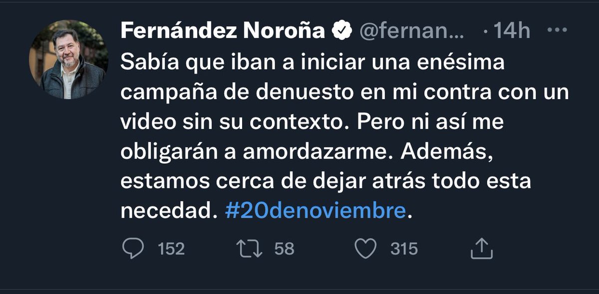 doctormacias's tweet image. En el aeropuerto de México es obligatorio usar cubrebocas. En plena pandemia y por su gusto, por molestar, el congresista @fernandeznorona no lo usa y advierte que no lo van a amordazar. 
Y así, quiere ser el presidente de México.
Hay maderas que no agarran el barniz.