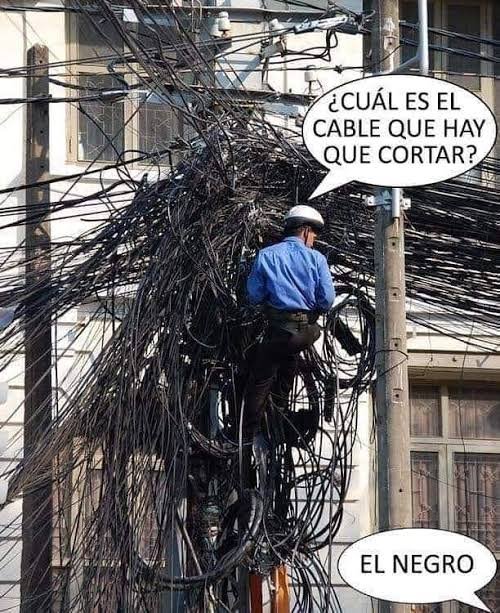 JesusYarleque's tweet photo. Tranquilos ya están arreglando el problema en Facebook.... 😱 https://t.co/DvXLgt6EjJ