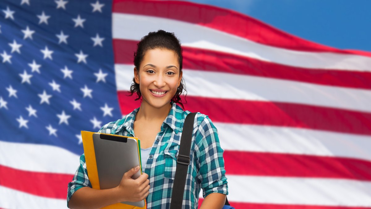 UPECactus's tweet photo. #EtudiantsUPEC Envie d'étudier aux #USA ? Ne ratez pas notre webinaire d'informations sur le programme @MICEFA1 le 08/10 octobre 📆
👉 https://t.co/oEHIleS8Vb

#UPEC #Etudieralupec #EchangesInternationaux #MobilitéInternationale #Micefa https://t.co/HcZlhw1uoZ