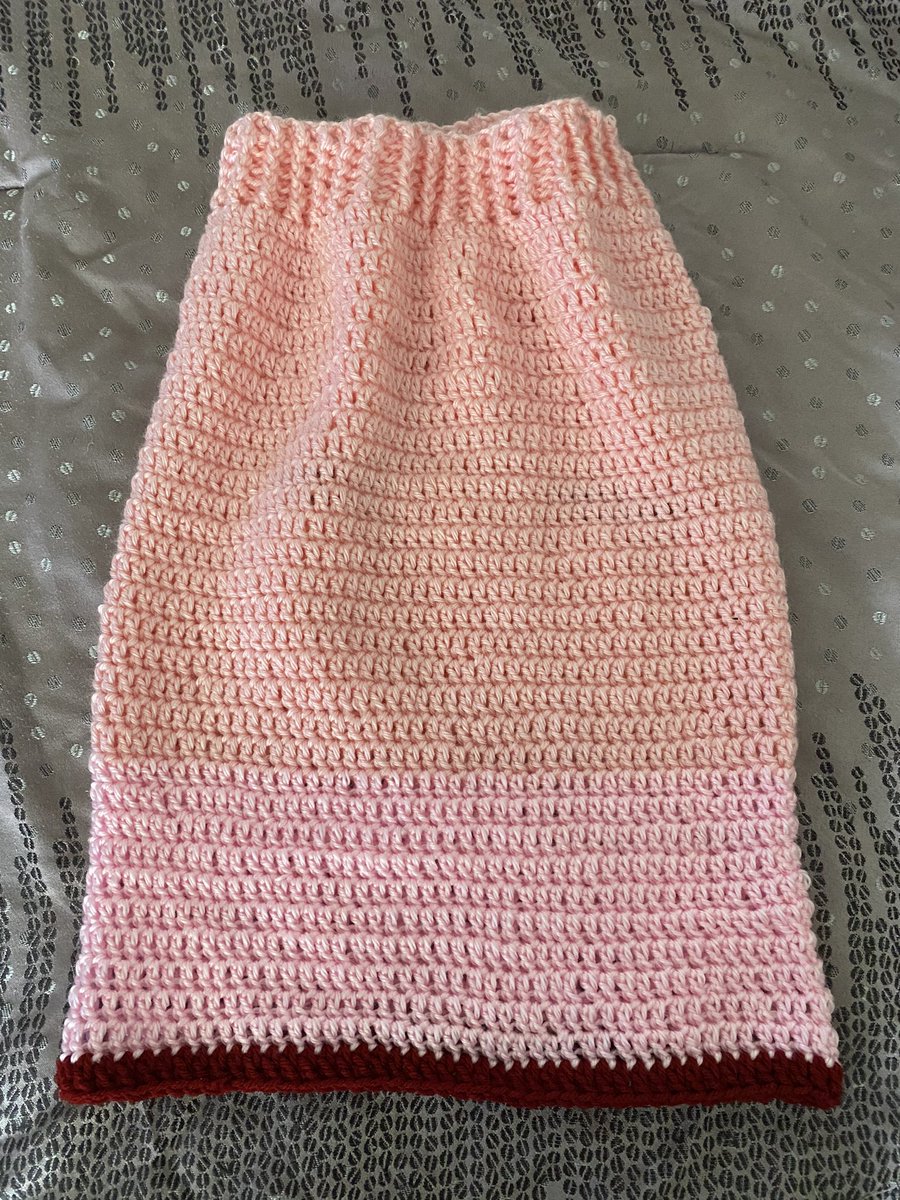 Selena_Baughman's tweet photo. $50 + $3 for extra colors 

Any size dog sweater &amp; any colors https://t.co/CkRd3S3ssx