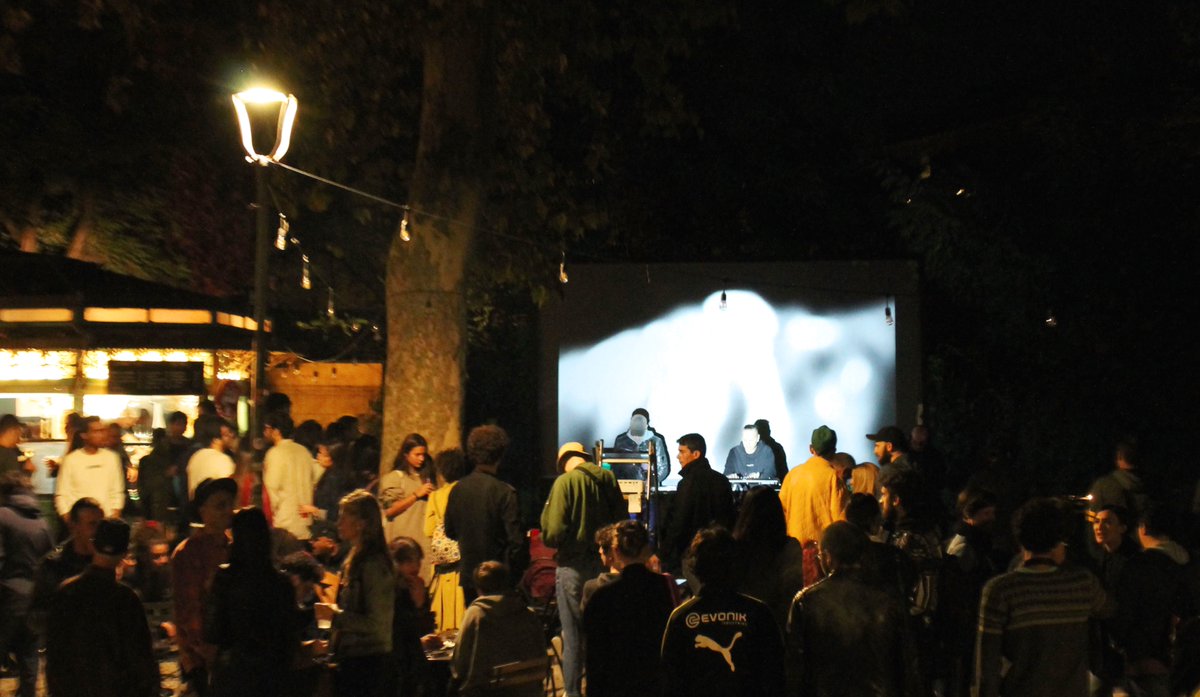 Cabaret du Ciel live - Frida nel Parco, Bologna
gallery on our website ledx.it 
#bologna #montagnola #live #ambient #newage #fridanelparco #cabaretduciel