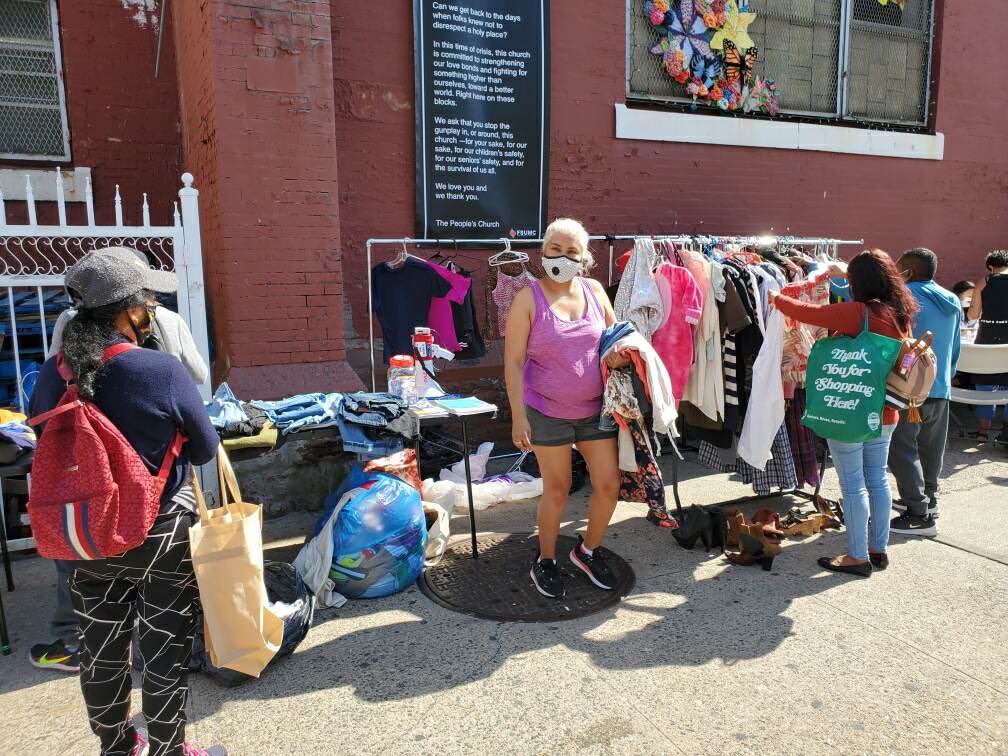 nycbrownberets's tweet photo. Thank you to The People’s Church &amp; the @FEWCoalition for making today possible.

We helped nearly 20 families &amp; individuals apply for the #ExcludedWorkersFund within 3hrs!

Shoutout to @katalcenter for flyering &amp; discussing the #CloseRikers campaign to the East Harlem Community! https://t.co/32rvIUKyAa