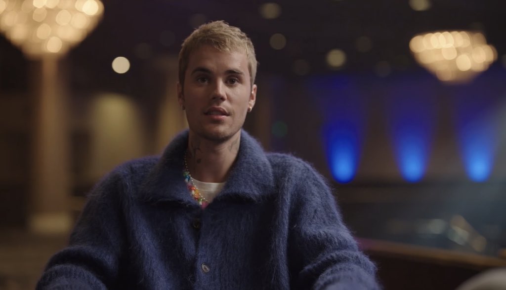 JBCrewdotcom's tweet photo. "There's a lot of moments that I messed up. But I think being okay with your little mistakes, I mean, nothing's going to be perfect. So next time, you just take those mistakes and you do it better. That's life.��� - Justin Bieber https://t.co/4dW78gkQnw