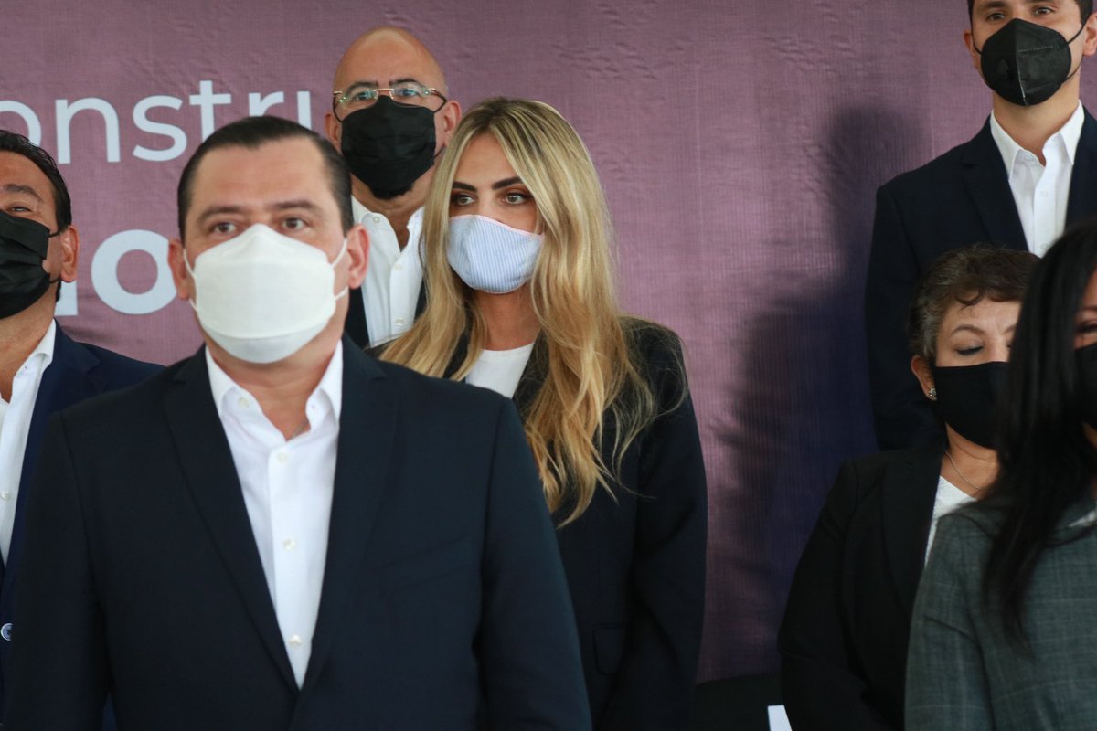 TaniaPalaciosK's tweet photo. Hoy tomé protesta como Secretaria de Desarrollo Sostenible del Municipio de Querétaro para el periodo 2021-2024, una gran responsabilidad que implica un reto importante con el cual asumo el compromiso de estar a la altura y servir con profesionalismo y entera dedicación. https://t.co/jyUs4nMYPX