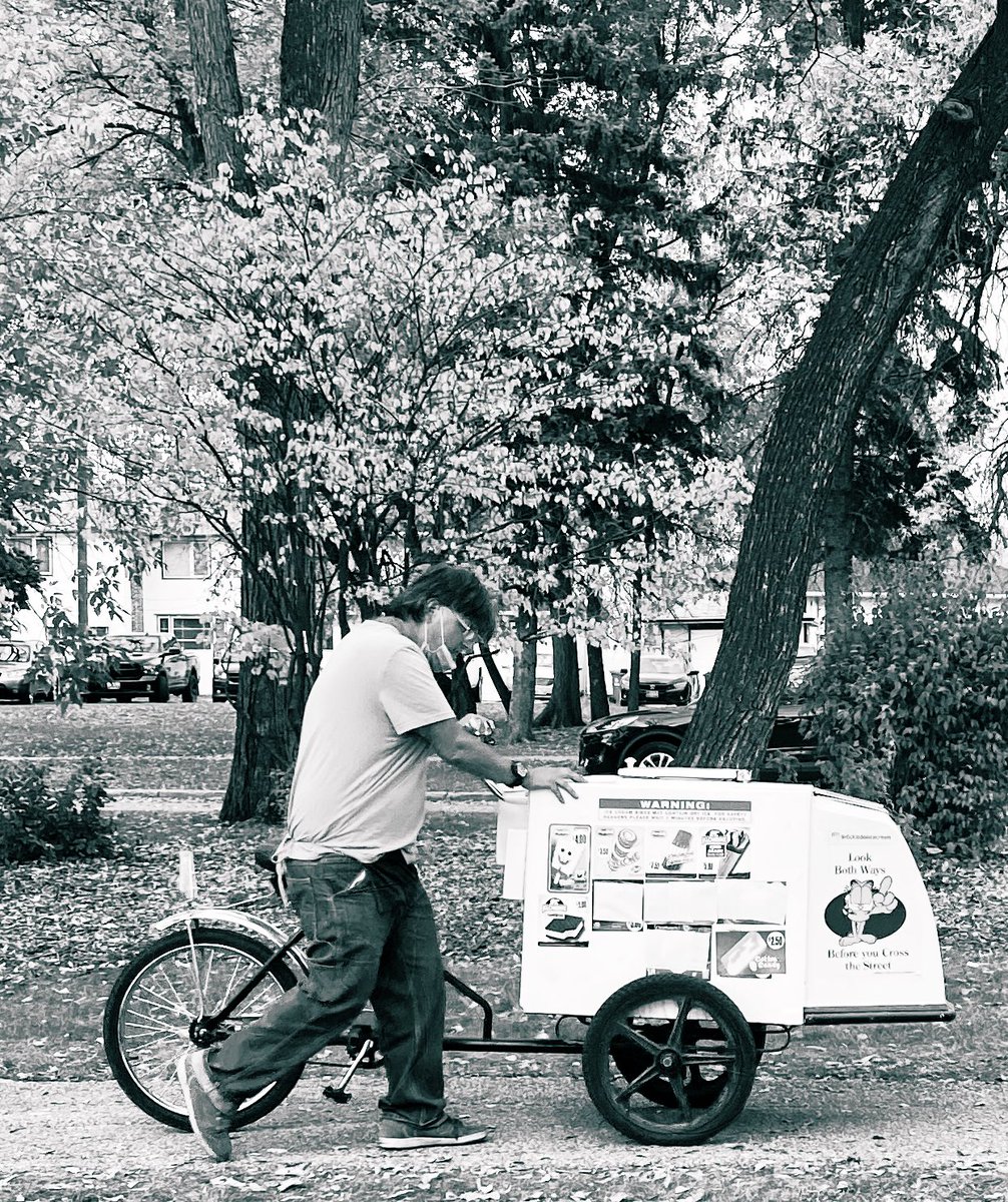 #icecreamcart #icecream #winnipeg #streetphotography #blackandwhitephotography #womeninstreet