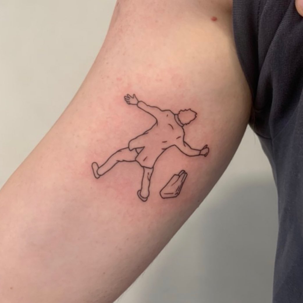 heph_ee's tweet image. while everything else is down enjoy this tattoo @PadraigHenry got of the illustration I done of the lad slipping on ice on @rte great stuff all round