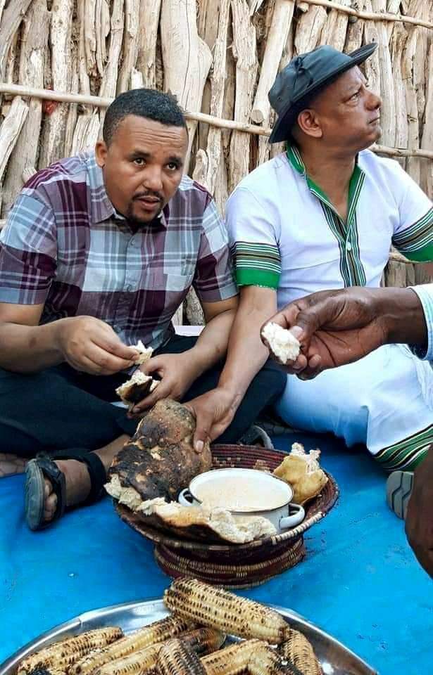 BurkaGujii's tweet photo. #Freedom jawar Muhammad Justice from Jawar Muhammad freedom Jawar  Muhammad where is Homer writing where is a mist International Justice freedom Jawar Muhammad https://t.co/RcPcMv3VvG