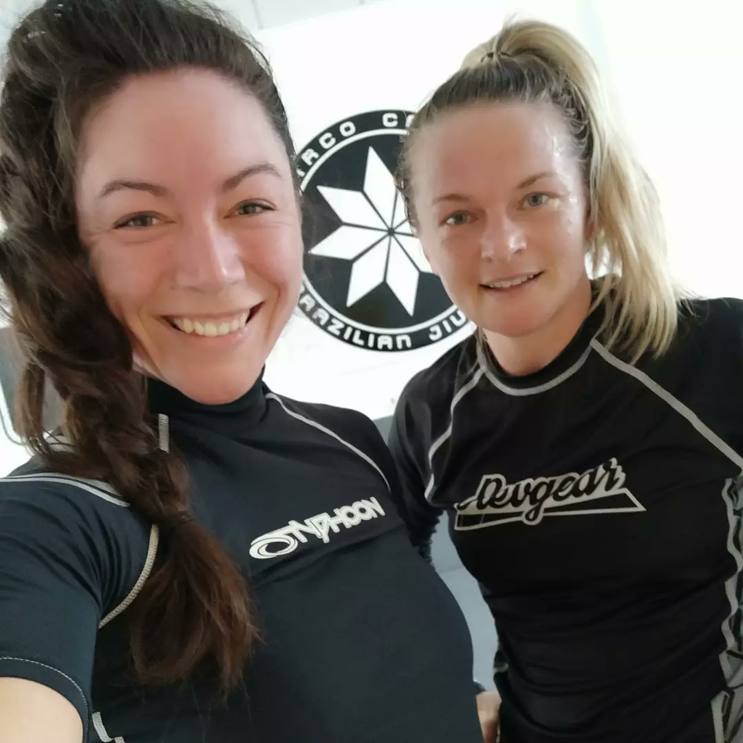 Getting some Jits in over here in Costa Blanca 🇪🇸 #sunshine #spain #bjj #travels #mma #ronnieredhead