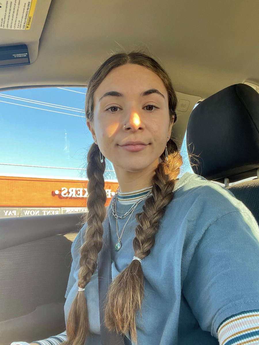 KayleeBreannJ's tweet photo. mondaze https://t.co/W5EjEE6gRt