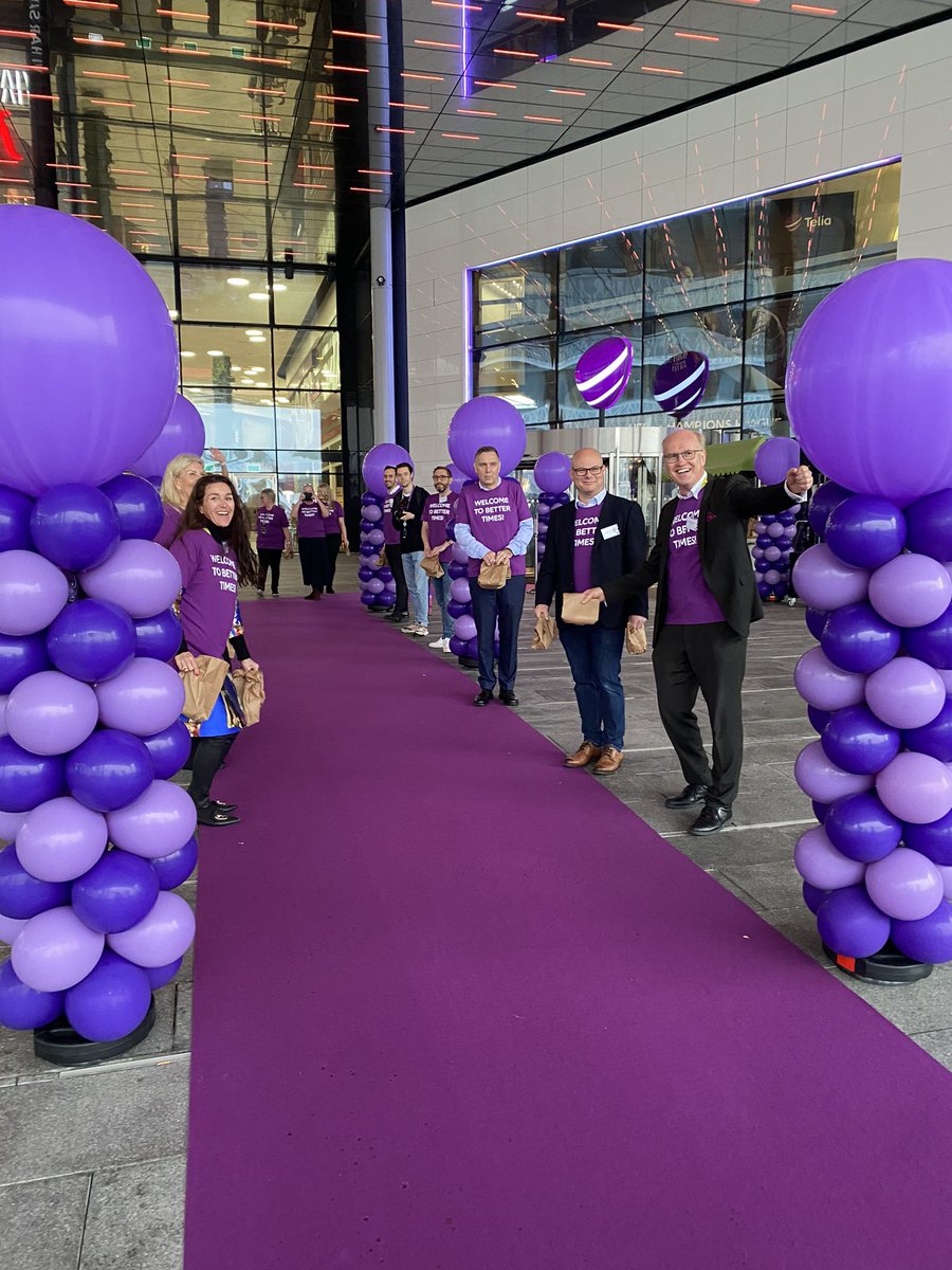 Rachel Samren tweet media