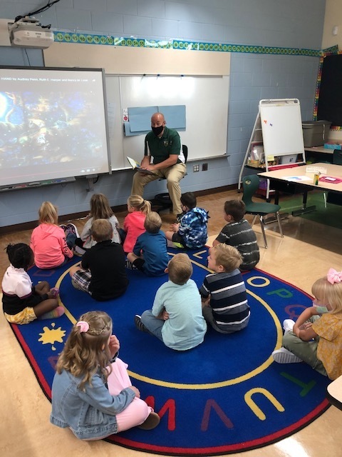 coryrawsonlocal's tweet photo. Our Rockstar superintendent Mr. Clark stopping by the elementary and bringing energy to a read aloud! https://t.co/9mt4LSnkiT