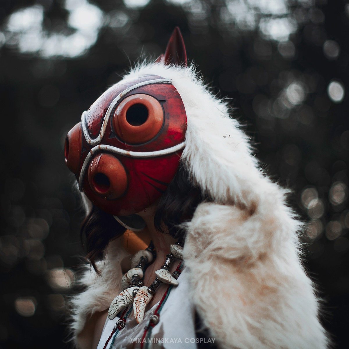 "The legends say the blood of the Great Forest Spirit can heal anything."

The first photo of my Princess Mononoke cosplay!🐺
❤ and 🔄 if you like!

Ph: @ezorenier
#cosplay #mononoke #anime #cosplayer #もののけ姫 https://t.co/9Ftl7mbxS2