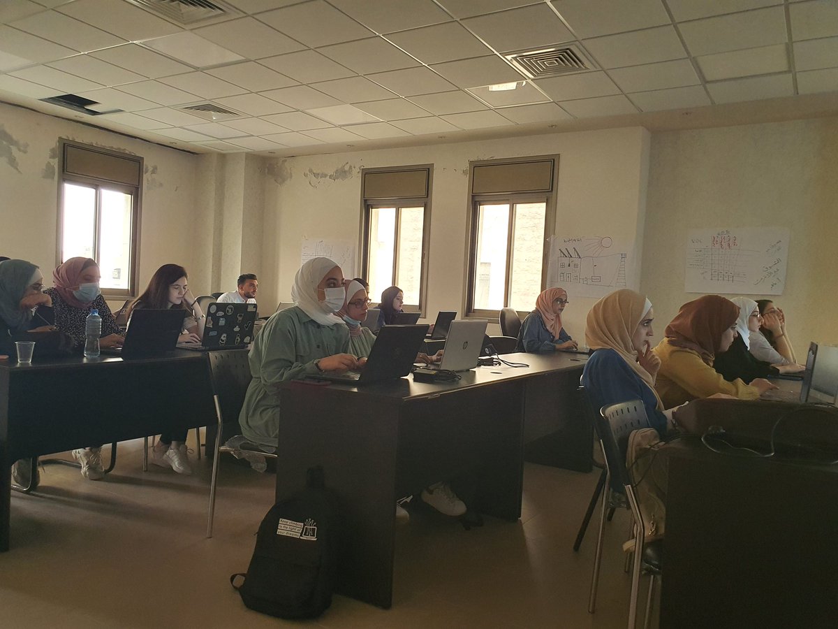 GNablus's tweet photo. Flask WorkShop with our special people 🥰❤🔥
#flask
#GDGNablus
#WTMNablus
@gdgmena @GoogleArabia https://t.co/Cyx039PjpL