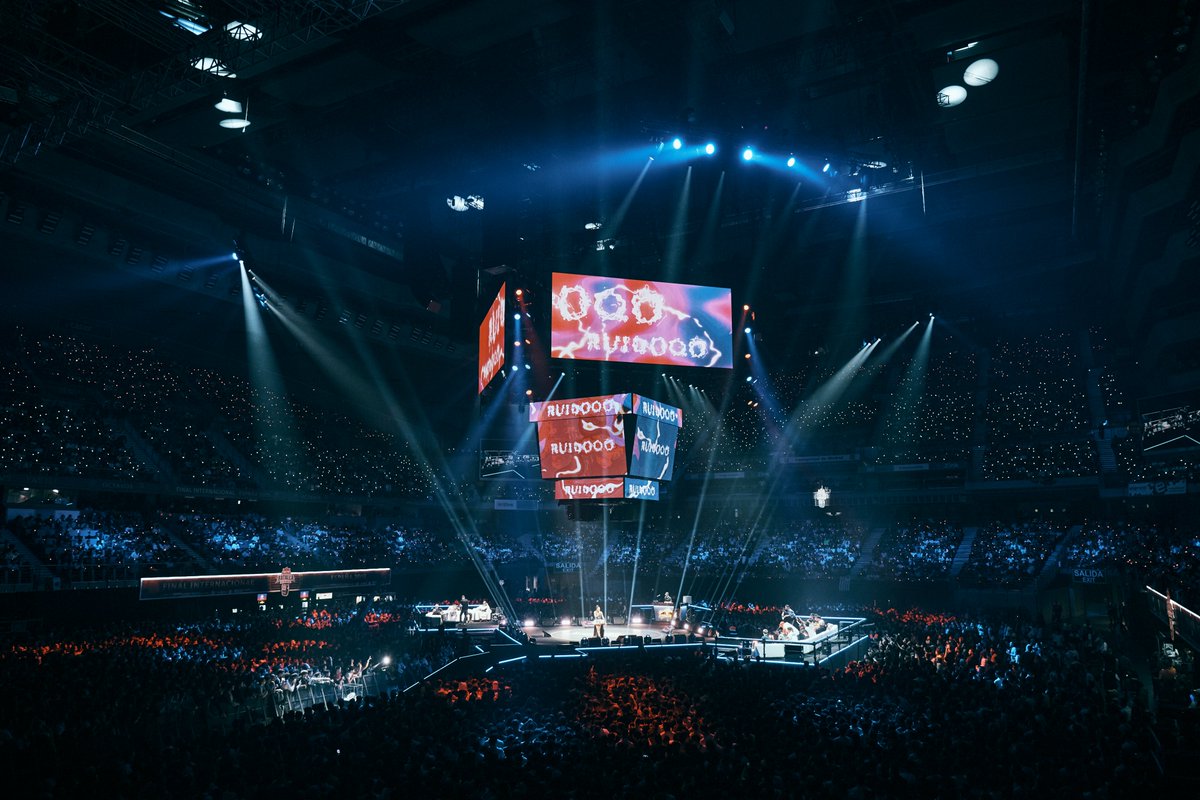 redbullbatalla's tweet photo. ¿Cómo afectará a la competencia el regreso del público? https://t.co/SfSobjvaDT Nos vemos este viernes en la Final Nacional de #RedBullBatalla España 2021. https://t.co/JKK2xbSv0y