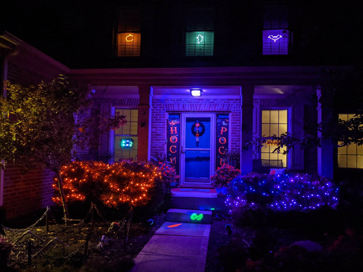 Halloween has arrived! Do you decorate for Halloween 🎃? #Halloween #halloween2021