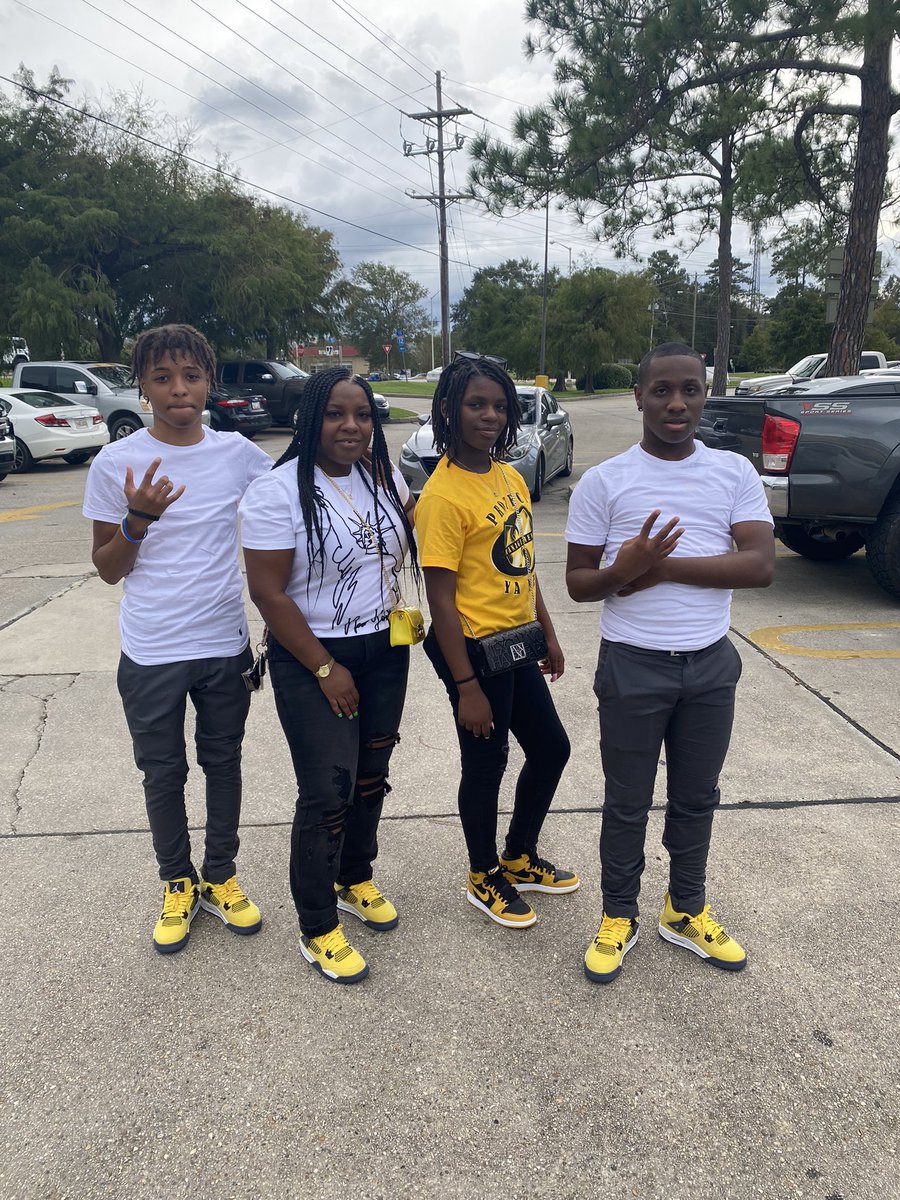 Missing_Larry7's tweet photo. What’s Life Without The Ones You Gave Life To 💛🖤 #UsAgainstEverybody 🥰 https://t.co/fZsY5VFCAL