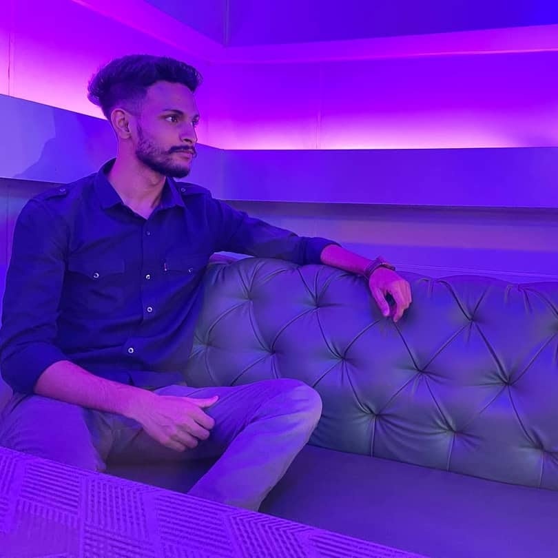 Swapnesh9145's tweet photo. #NewProfilePic https://t.co/jUf7Y4sllZ