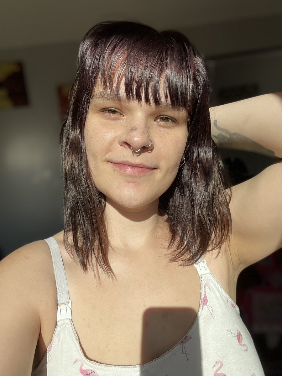 hberryxo's tweet photo. New haircolour ~ deep ash violet 💜 https://t.co/8VqiPGr7Wo