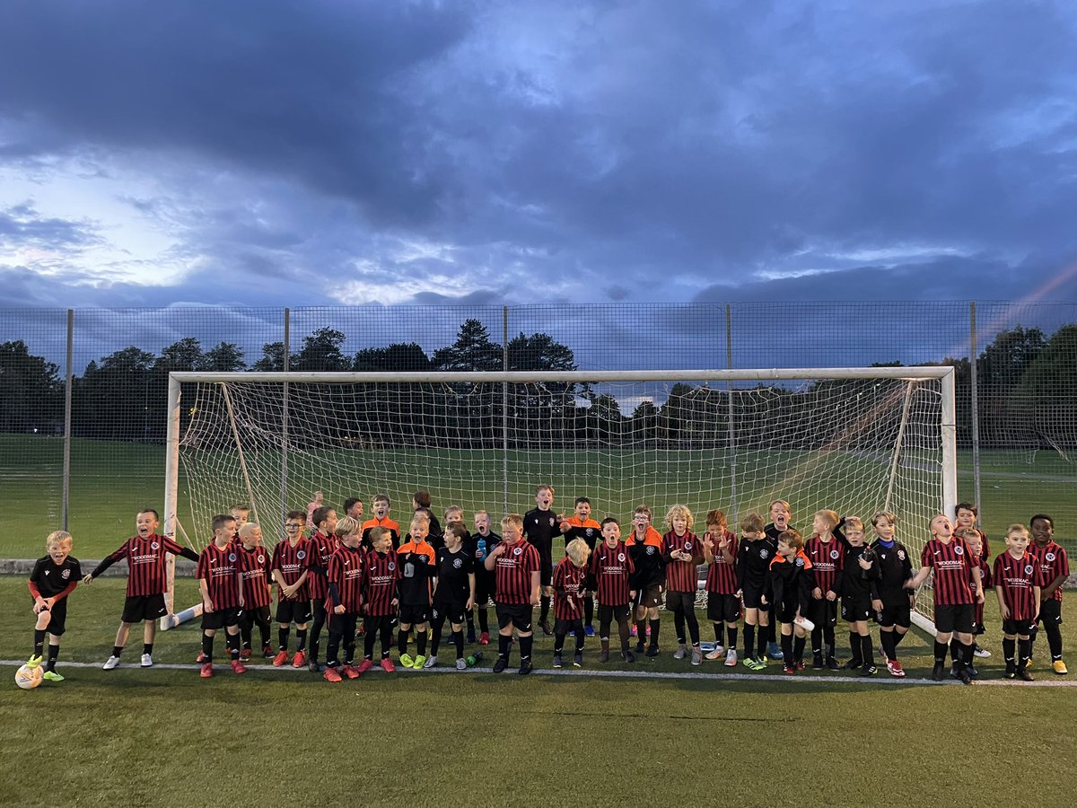 Big thanks to <a href="/StPetersFC1984/">St.Peters FC</a> 2014’s for some great games tonight!! Well done boys!!
👏🏼 👏🏼⚽️❤️🖤🧡🖤