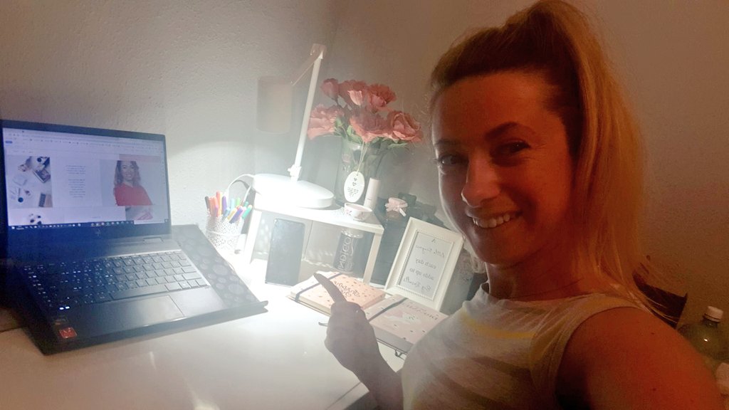 Time to redesign, rethink &amp; rebuild! 
What an exiting evening! 🤩💪❤

What are you up to? 🥳

#serverdown #facebookdown