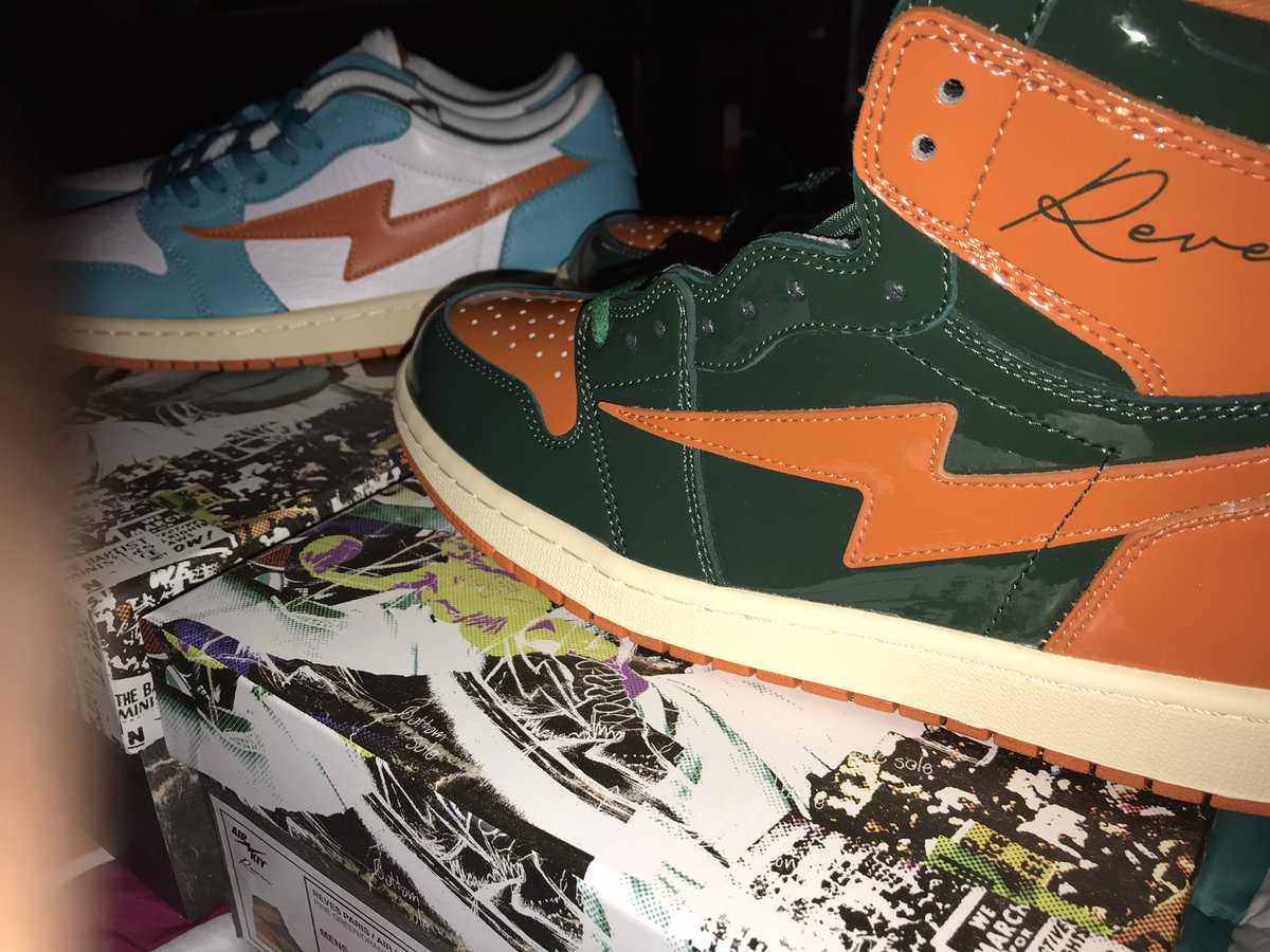 jaykleensSR's tweet photo. @ComplexSneakers @Kool_kiy both #Mia Editions #Dolphins #Hurricanes #RayFinkles & #Sebatians #Lastcop https://t.co/Zk1Zy3EOT8
