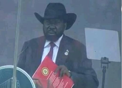 አባቶቻችን ሳያስደፍሯት እንዳስረከቡን እኛም ኢትዮጵያዊ ሁሉ ኮርቶ የሚኖርባት የአፍሪካ የነፃነት ቀንዲል ሀገርን ለልጆቻችን እናስረክባለን። 

መላው የሀገሬ ኢትዮጵያ ልጆች ስለሁሉም አመሰግናለሁ። 3/3