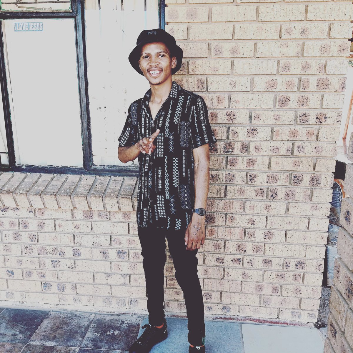 RonaldJanuary47's tweet photo. #NewProfilePic https://t.co/s72HCpfNQ3