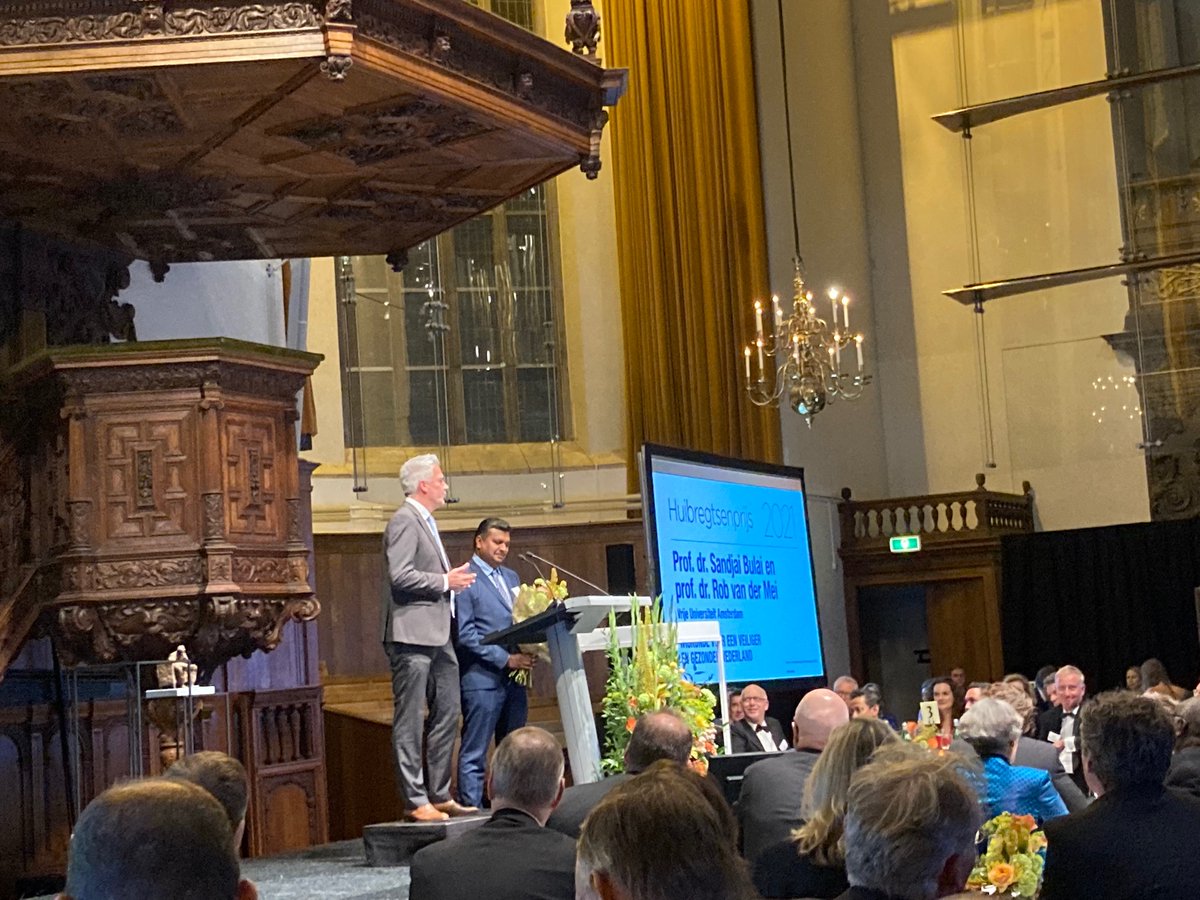 Dorine Schenk (@dorineschenk) on Twitter photo De #Huibregtsenprijs2021 voor prachtige toegepaste wiskunde <a href="/sbhulai/">Sandjai Bhulai</a> <a href="/VUamsterdam/">Vrije Universiteit Amsterdam (inactief)</a> en <a href="/CWInl/">CWI</a> De #Huibregtsenprijs2021 voor prachtige toegepaste wiskunde <a href="/sbhulai/">Sandjai Bhulai</a> <a href="/VUamsterdam/">Vrije Universiteit Amsterdam (inactief)</a> en <a href="/CWInl/">CWI</a>