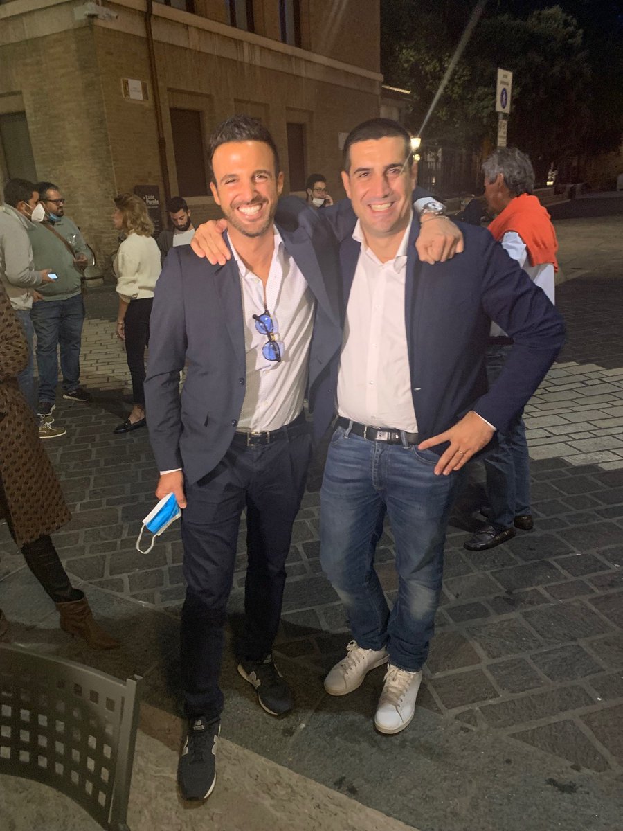 Grande e meritata vittoria mic! 🎊🎉🎊🎉🎉
<a href="/mdepascale/">Michele de Pascale</a>