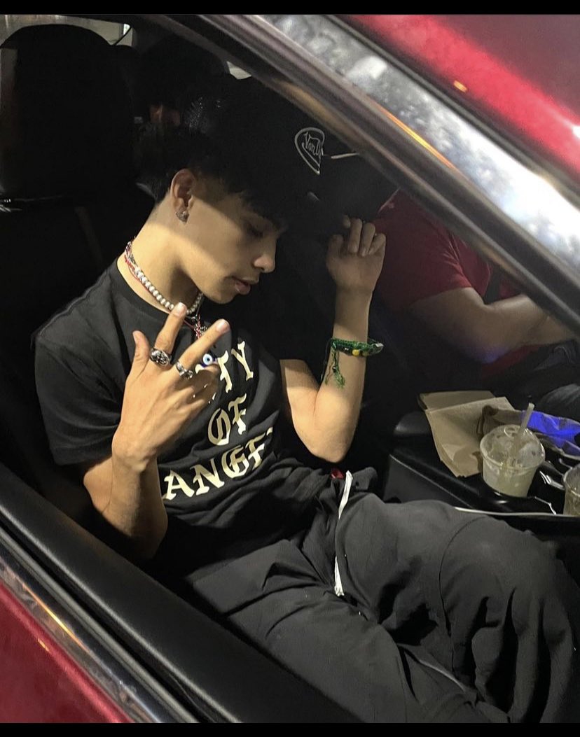 JennaGerthoffe4's tweet photo. Rip Gabe
We will miss you I can't believe you're gone to soon you was only 19
#ripgabenotbabe #gabenotbabe #gabeweloveyou 🕊💚 https://t.co/U7Dvchj7K5