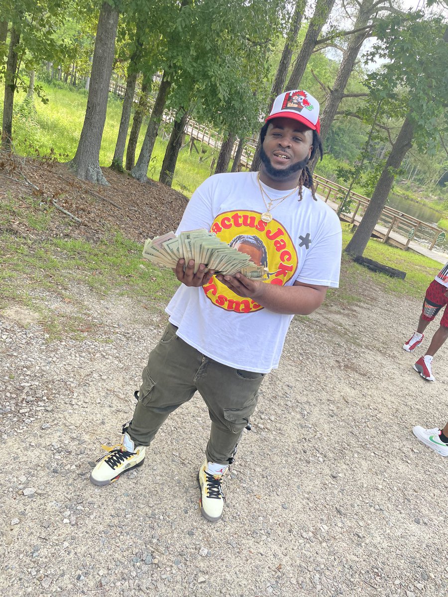 50ShotGleesh's tweet photo. Sumbody Tell Instagram Hold My Dick 💯 https://t.co/XtccT7zZZ3
