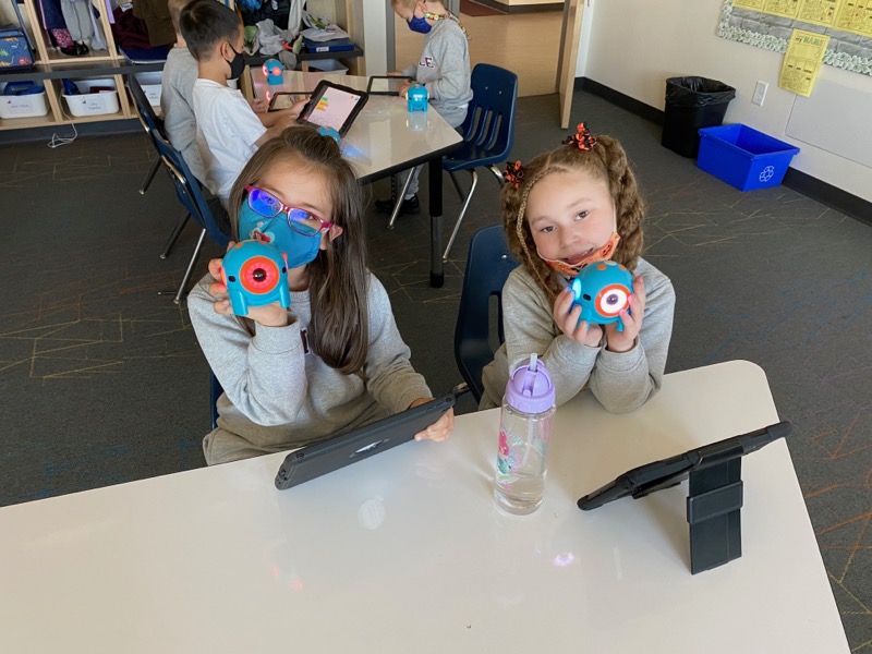 MohrTechnology's tweet photo. First time trying out the Dot robots for grade 1. It is tricky, but Mrs. V's  class did a great job being persistent while practicing their coding and problem solving skills. #WeAreRundle #codingandrobotics  @WonderWorkshop @rundlecollege https://t.co/EeKSEjWFhj