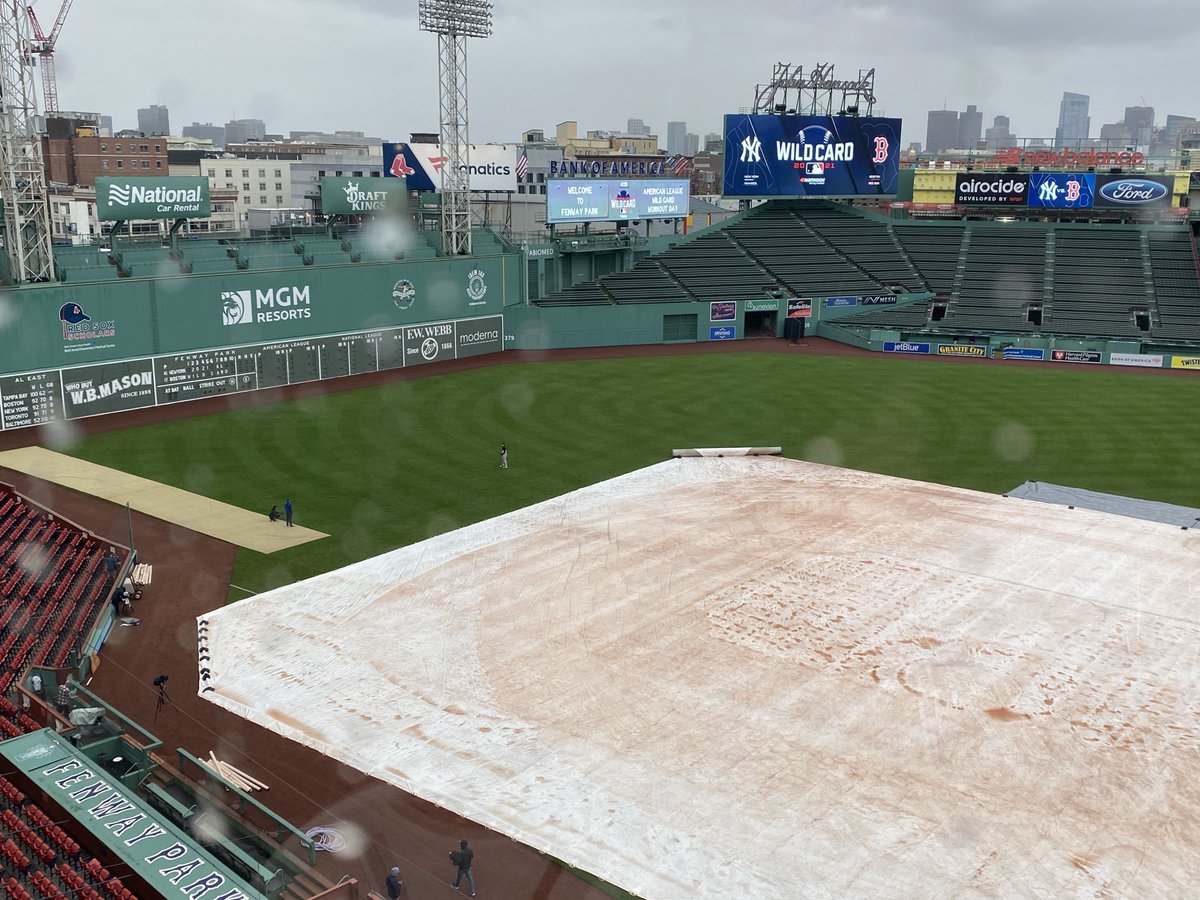 RT @eboland11: Live look at Fenway. That lone individual in left is Gerrit Cole playing catch https://t.co/pgpWjxsXJd